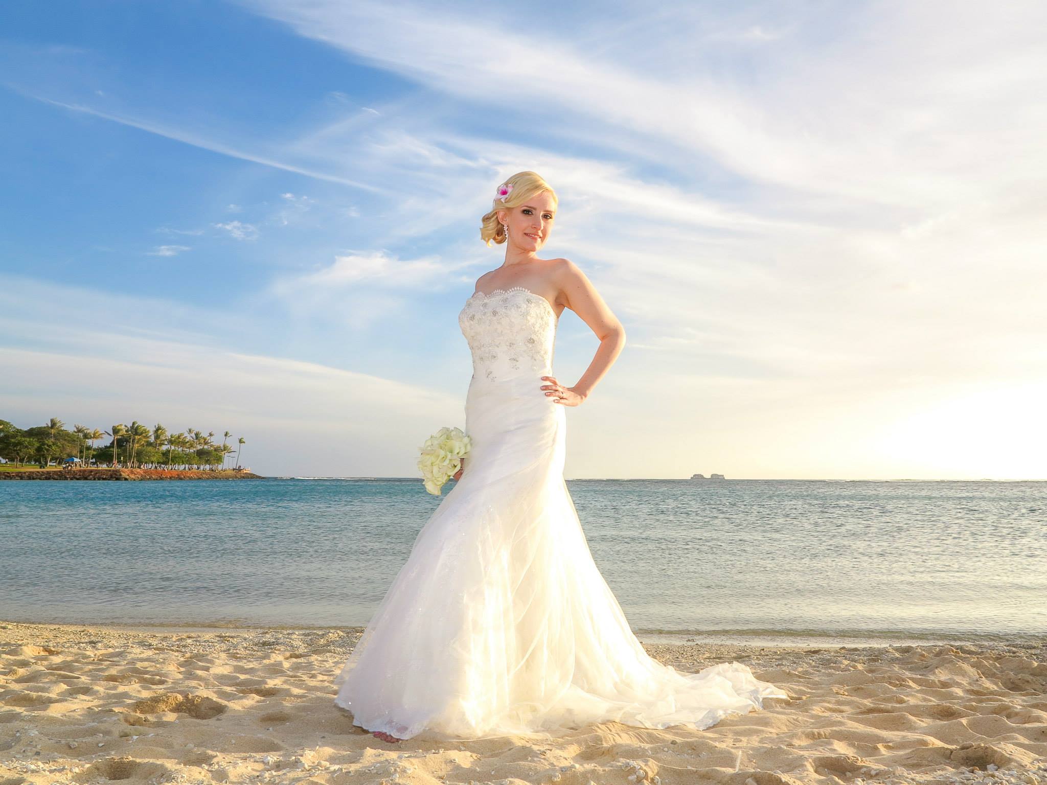 Dresses to wear to a sales hawaiian wedding